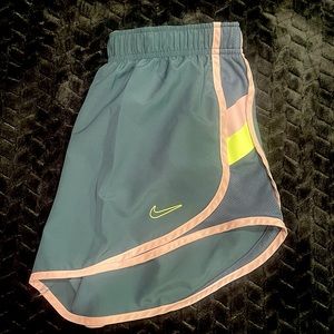 NIKE *FINAL DROP* Teal Dr-Fit Shorts